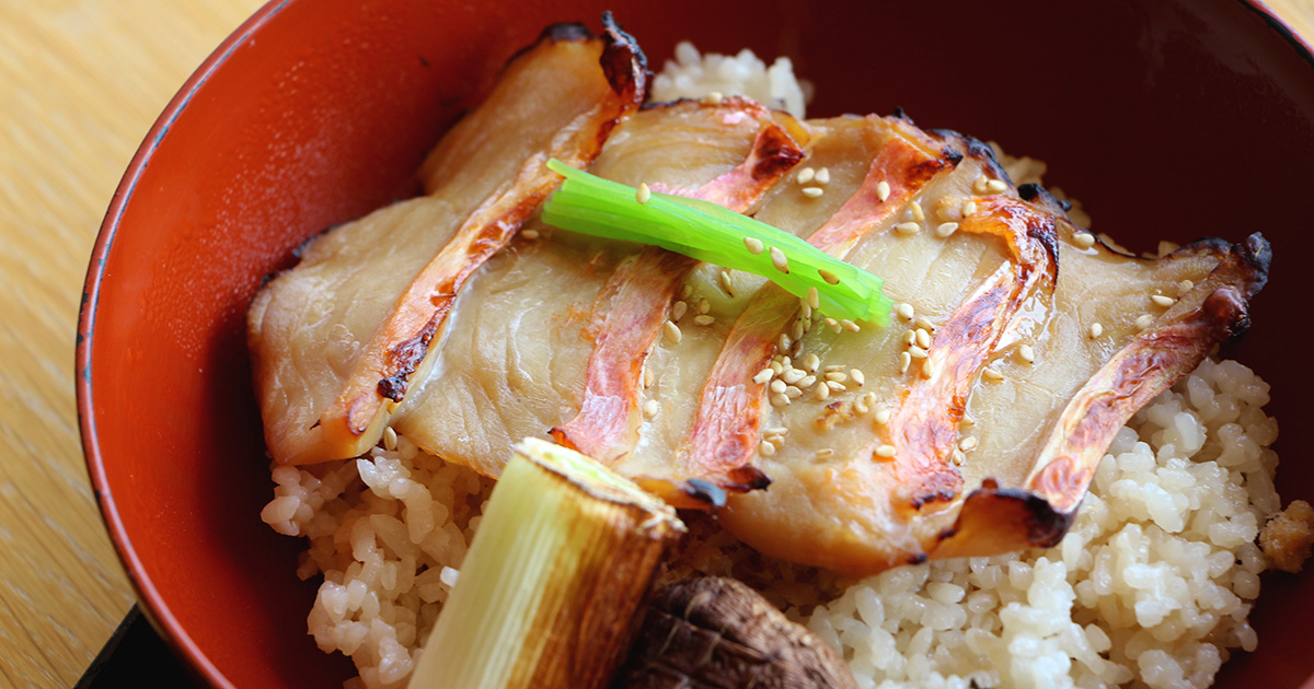 熱海・湯河原ドライブのランチに名物「金目鯛の炙り飯」／鈴廣かまぼこ江の浦店