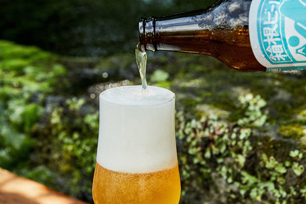 小麦の香りを引き立てる独自ブレンドのホップ