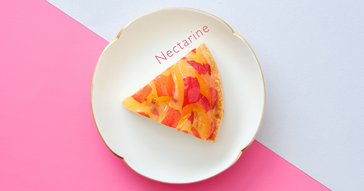 甘酸っぱくジューシーな希少桃「ネクタリンのタルト」汐風カフェ7月限定