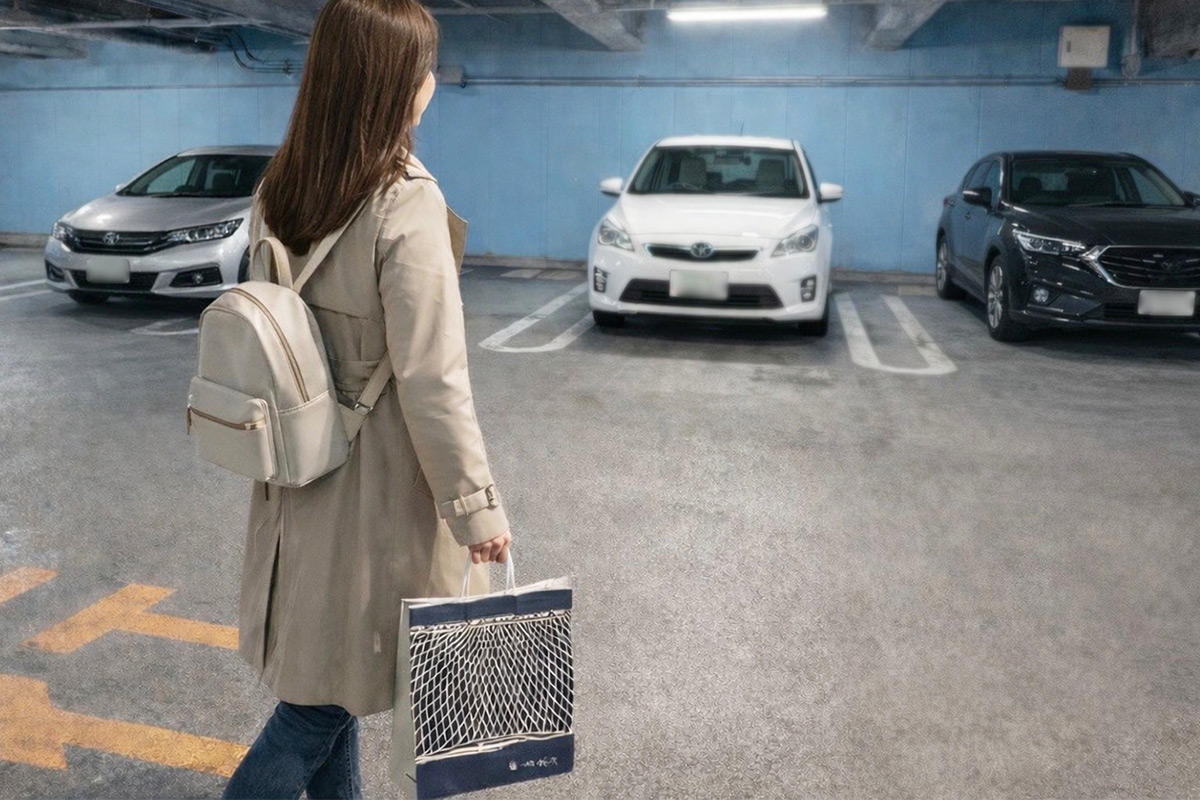 ３．お車の方も安心！「市営駐車場 1時間無料」